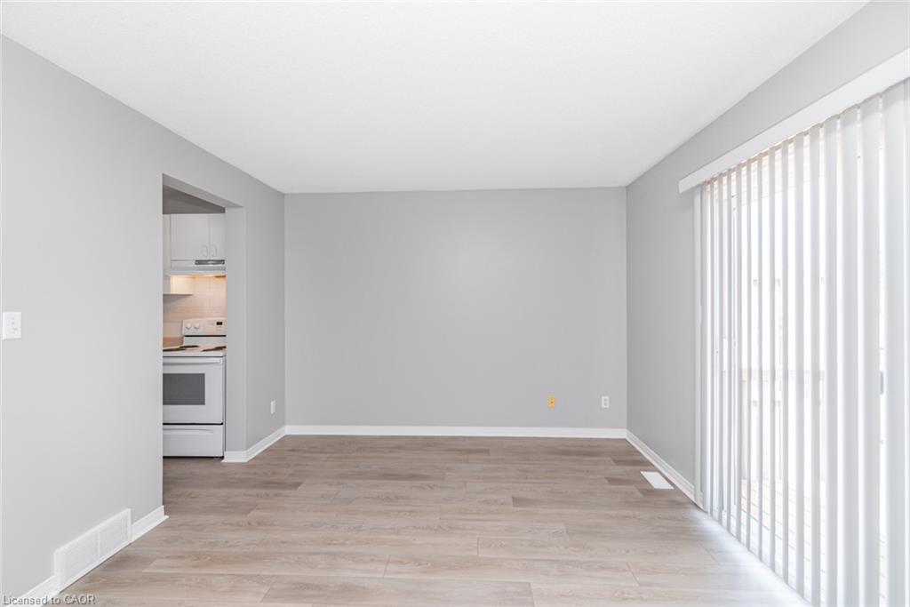 4-20 Niagara Street Property Photo 3