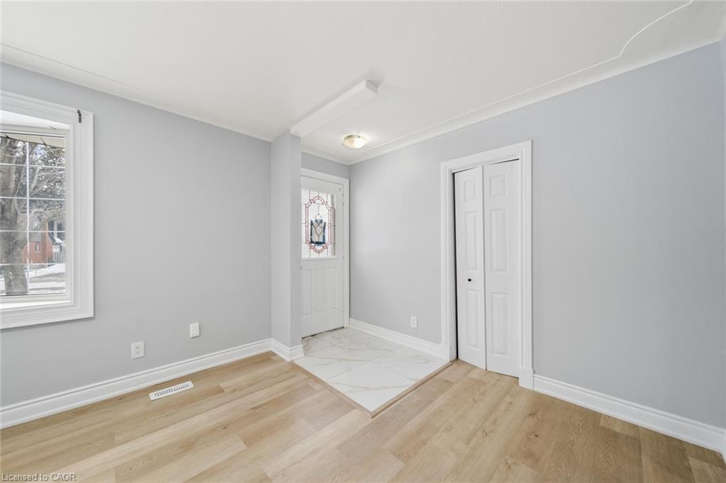 40 Donald Street Property Photo 2