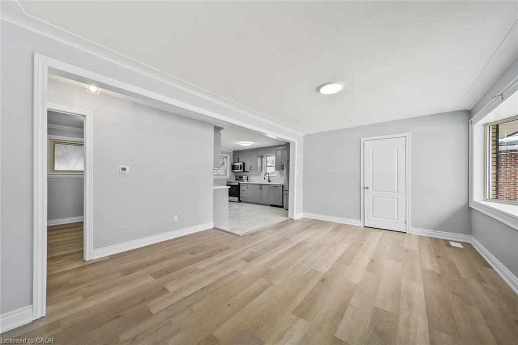 40 Donald Street Property Photo 4