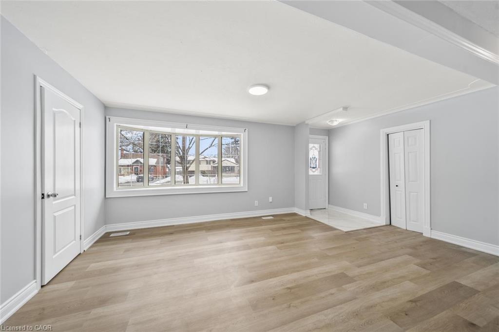 40 Donald Street Property Photo 6
