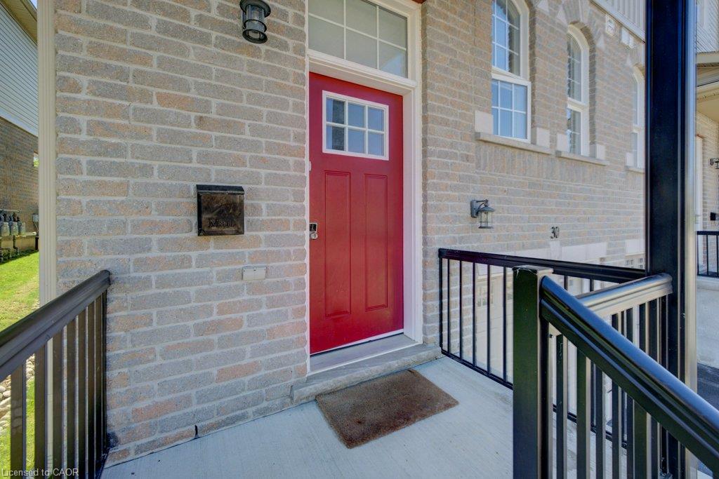30-105 Pinnacle Drive Property Photo 4