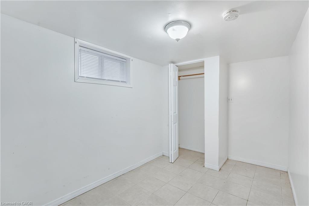 4989 Willmott Street Property Photo 6