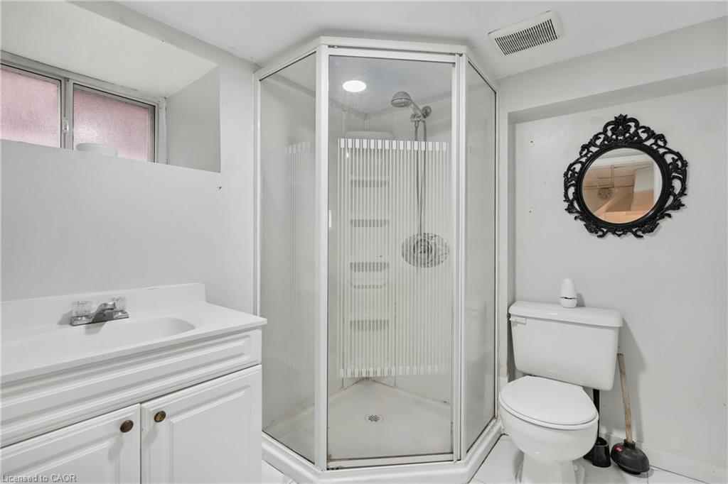 4989 Willmott Street Property Photo 7