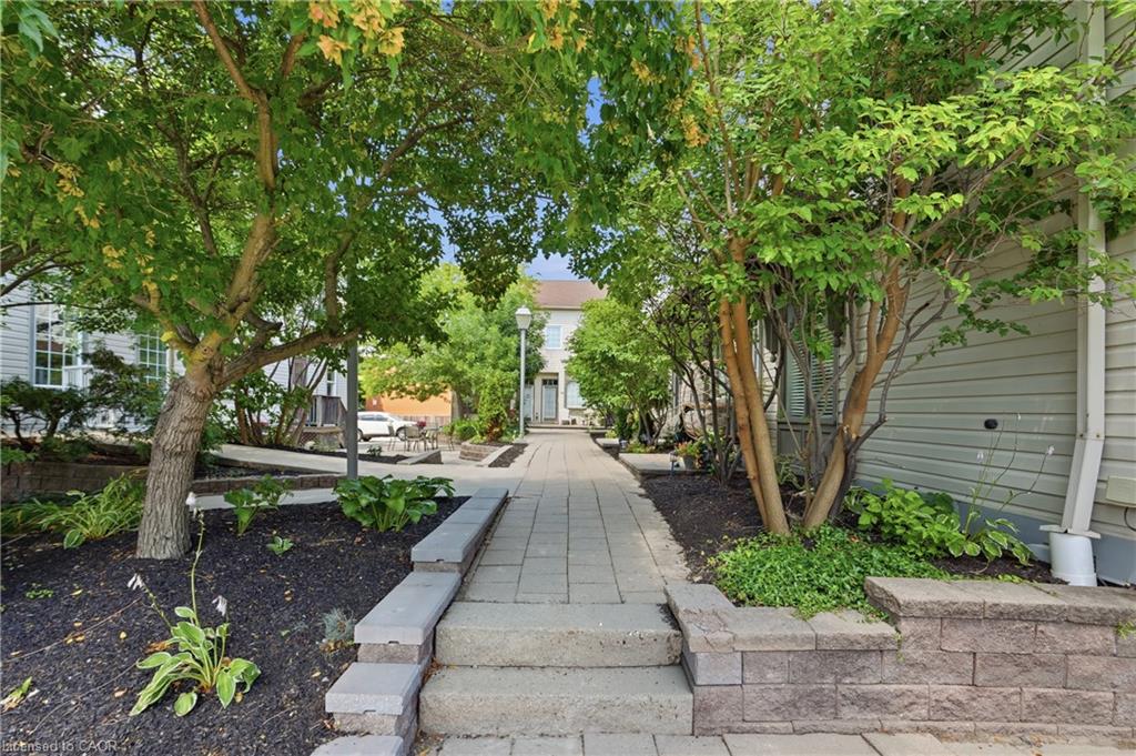 7-49 Ontario Street Property Photo 5