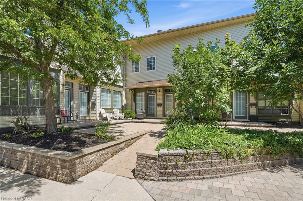 7-49 Ontario Street Property Photo 6