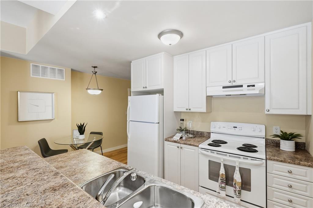 7-49 Ontario Street Property Photo 14