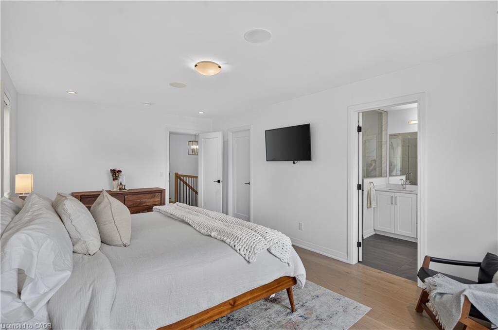 206 Canada Street Property Photo 30