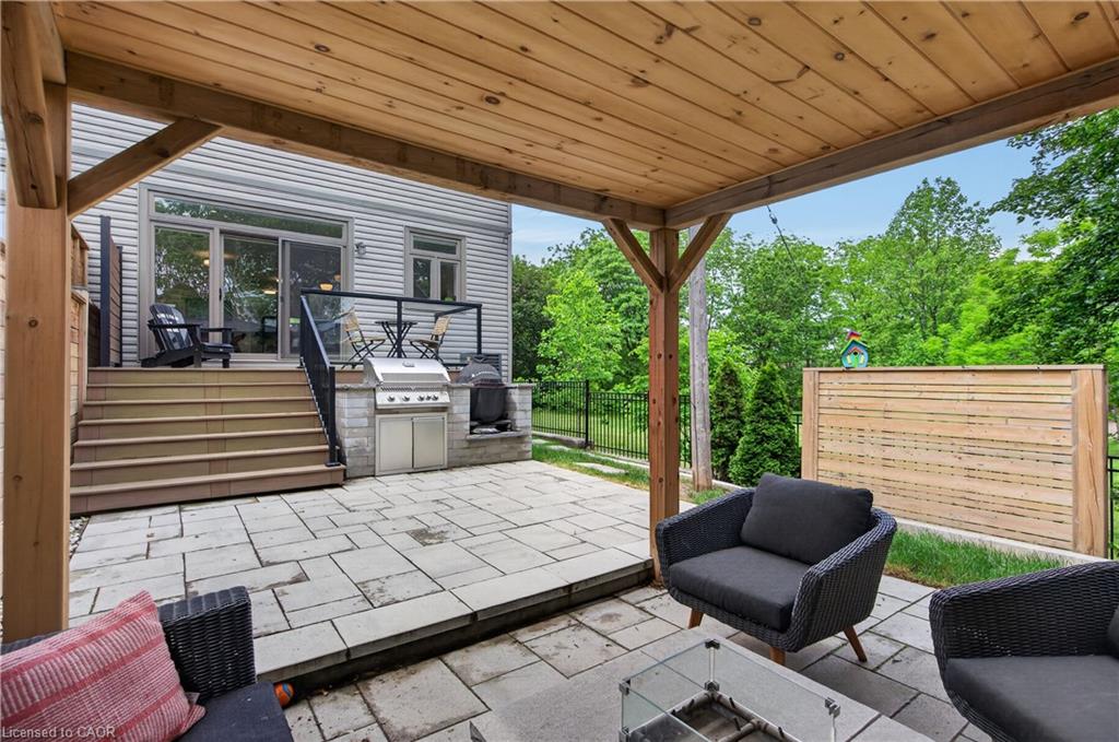 206 Canada Street Property Photo 42
