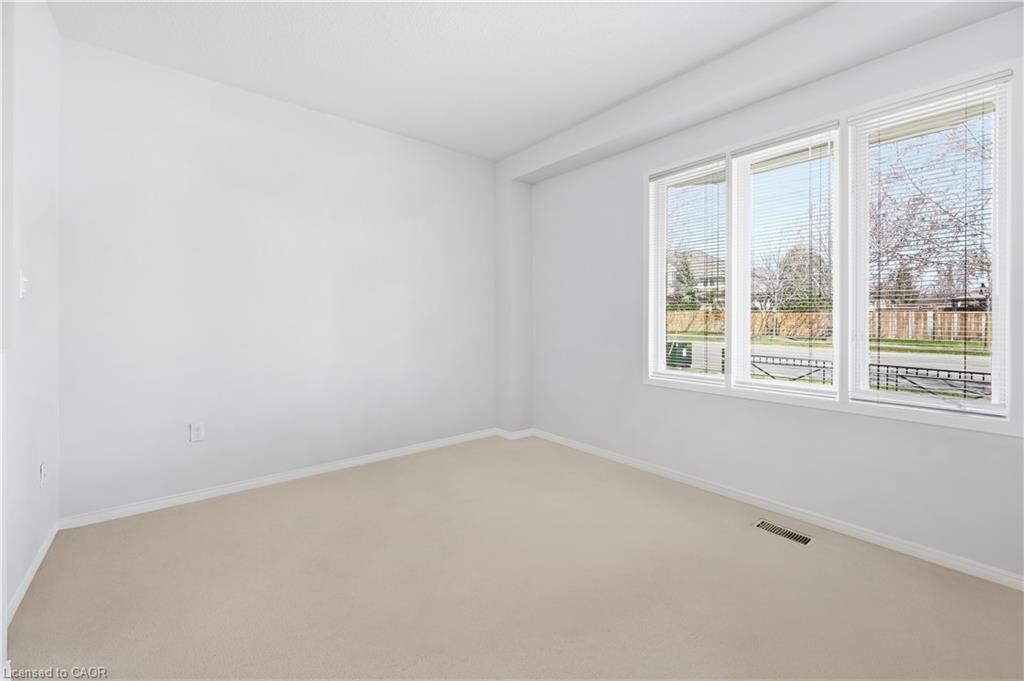 2150 Fourth Line Property Photo 6