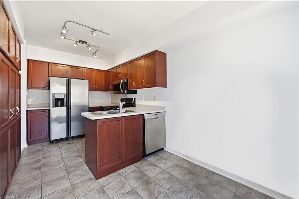 2150 Fourth Line Property Photo 18