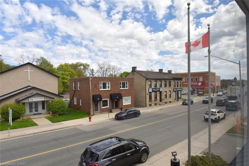160 King Street W Property Photo 19