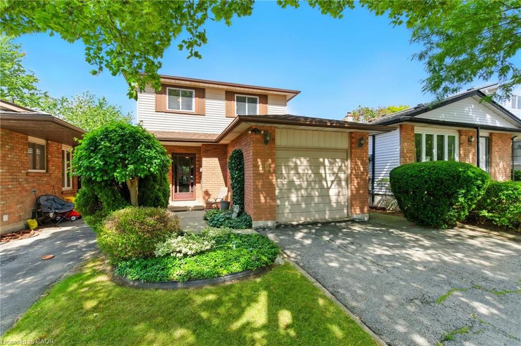 39 Megna Court Property Photo 2