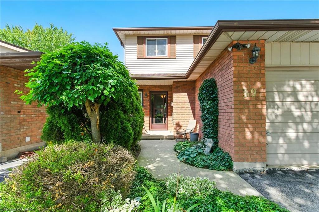 39 Megna Court Property Photo 3