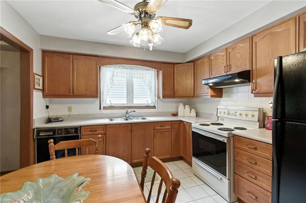 39 Megna Court Property Photo 7