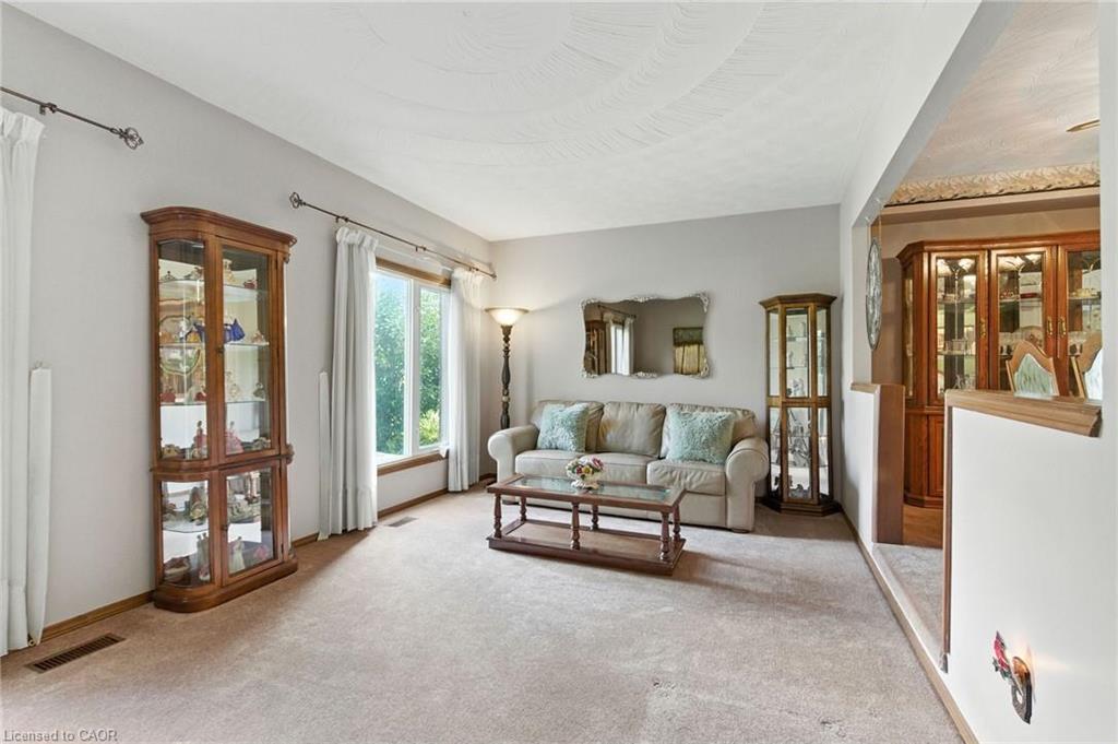 39 Megna Court Property Photo 16