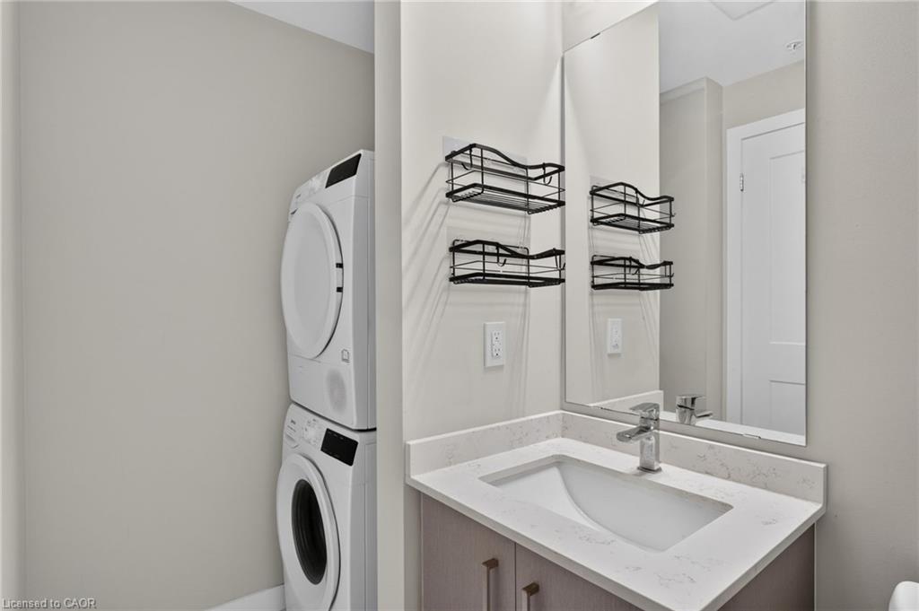 1206-15 Queen Street S Property Photo 6