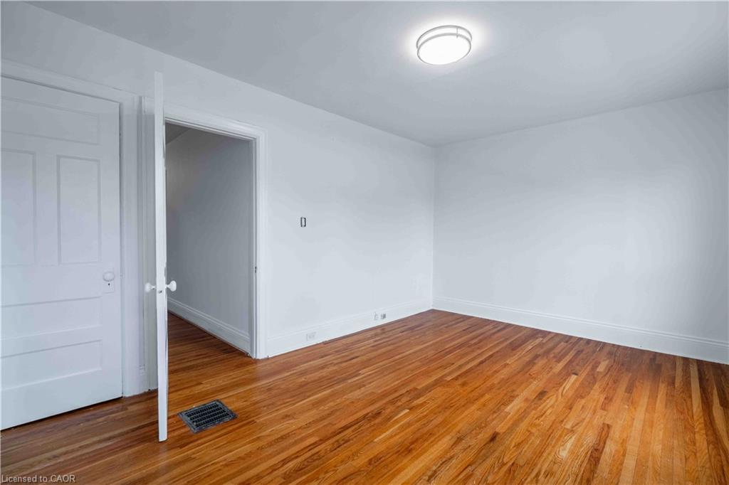 2-58 St. Matthews Avenue Property Photo 15