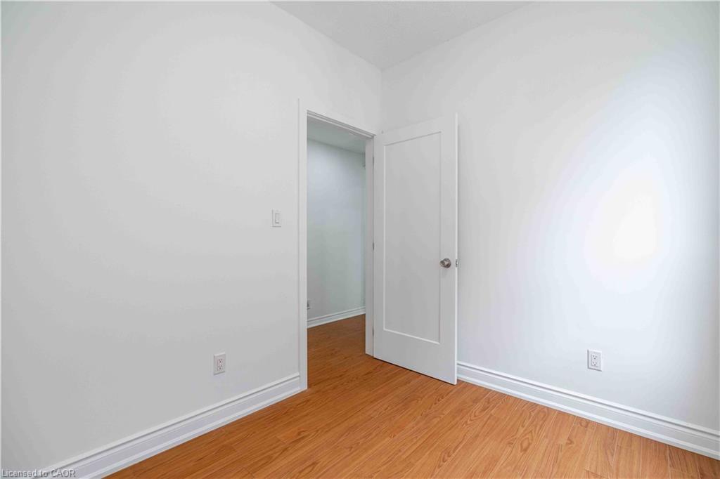 2-58 St. Matthews Avenue Property Photo 32