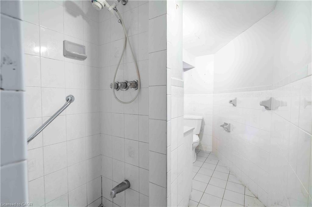 2-58 St. Matthews Avenue Property Photo 40