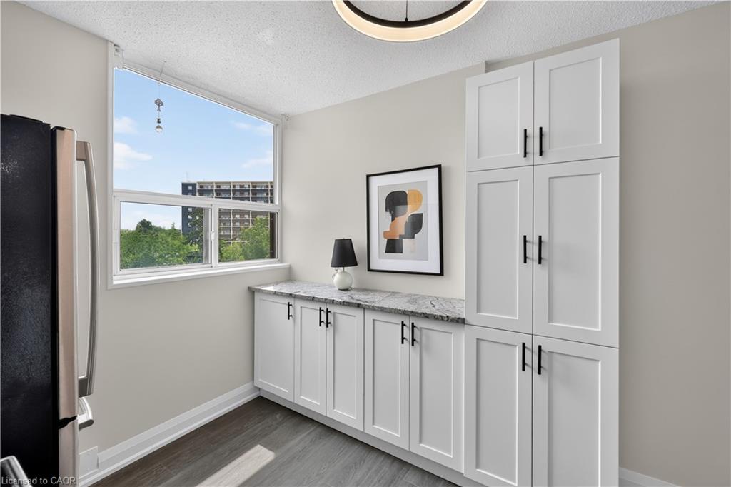 401-700 Dynes Road Property Photo 11