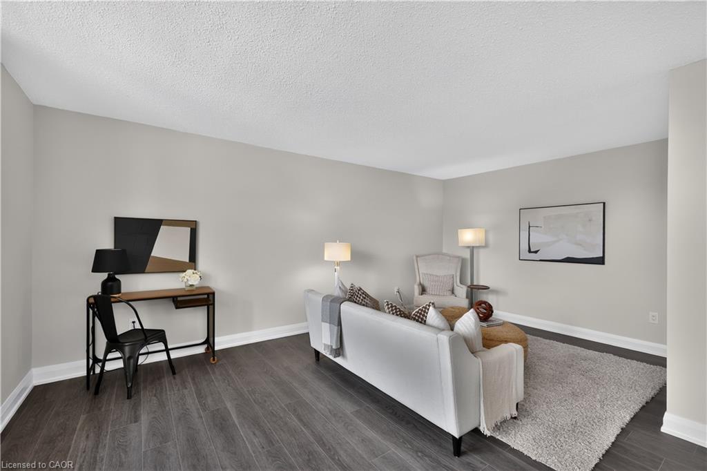 401-700 Dynes Road Property Photo 15