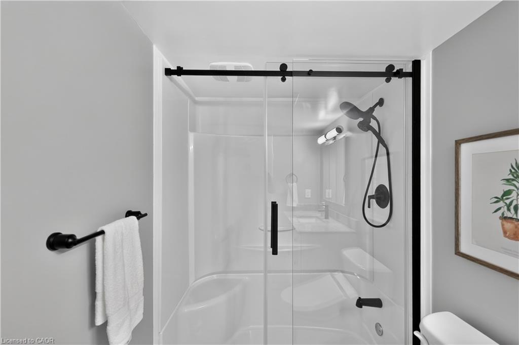 401-700 Dynes Road Property Photo 26