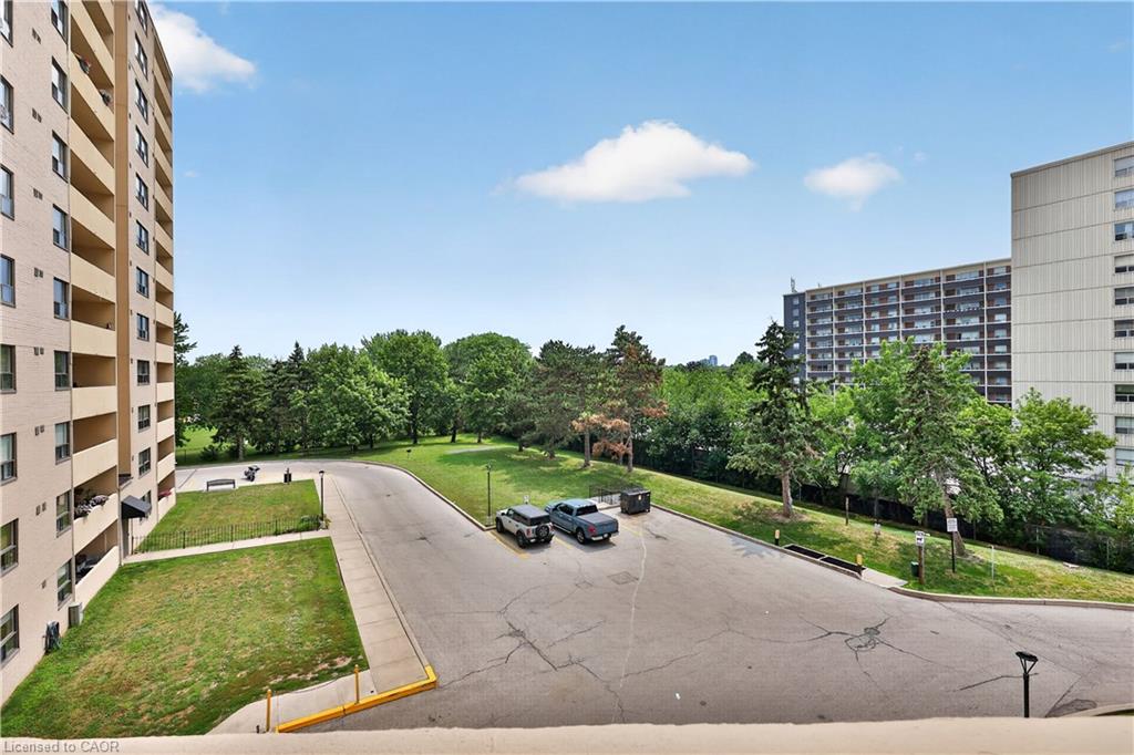 401-700 Dynes Road Property Photo 31