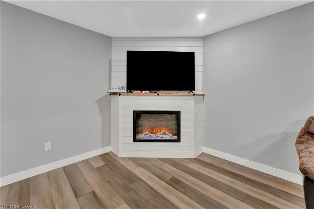 12 Albert Street Property Photo 25