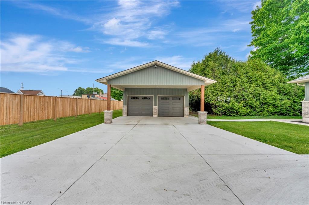12 Albert Street Property Photo 37