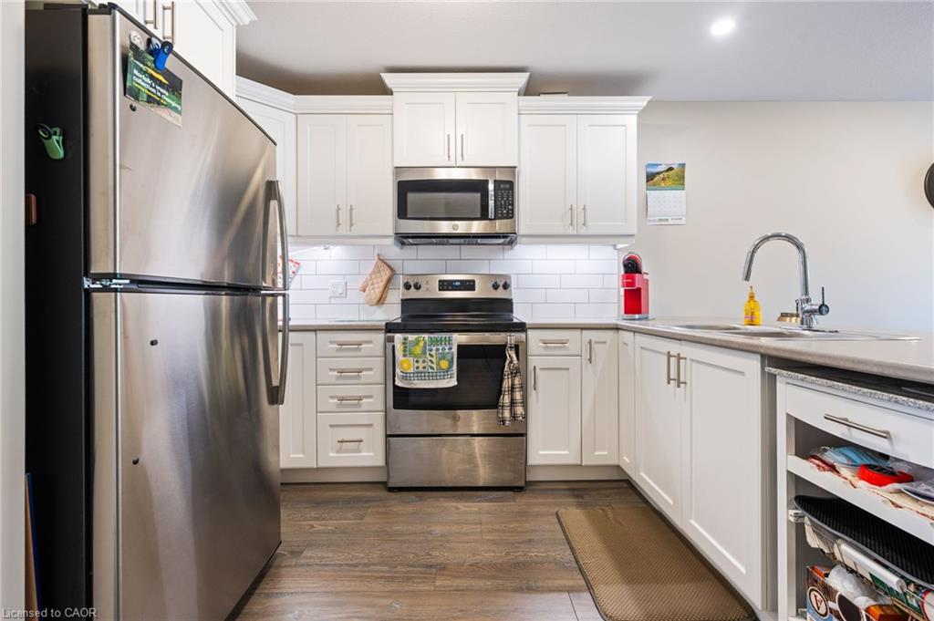 89 Windham Street Property Photo 3