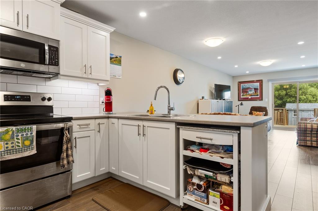 89 Windham Street Property Photo 4