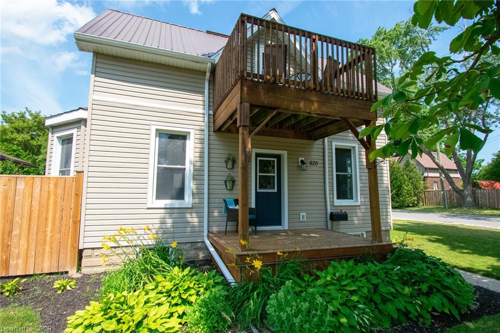 820 Cedar Street Property Photo 3