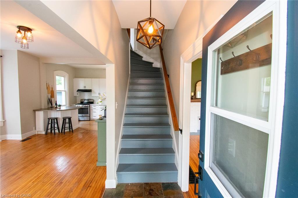 820 Cedar Street Property Photo 4