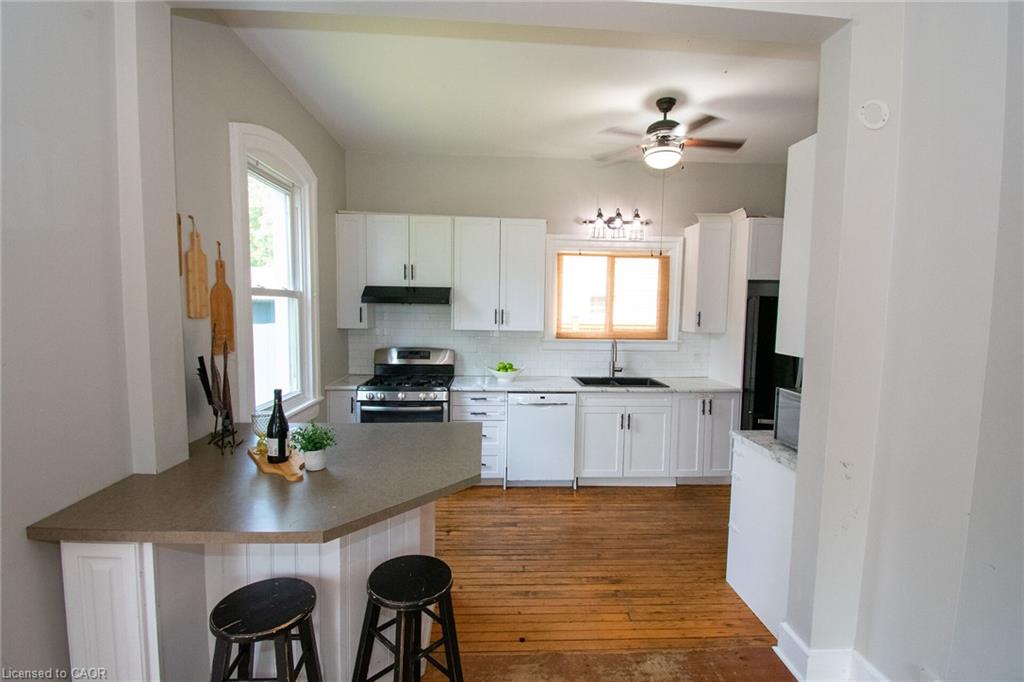 820 Cedar Street Property Photo 14
