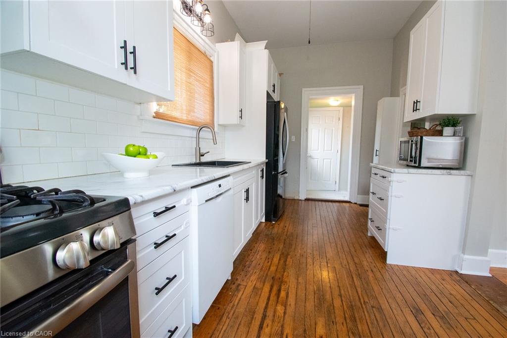 820 Cedar Street Property Photo 15