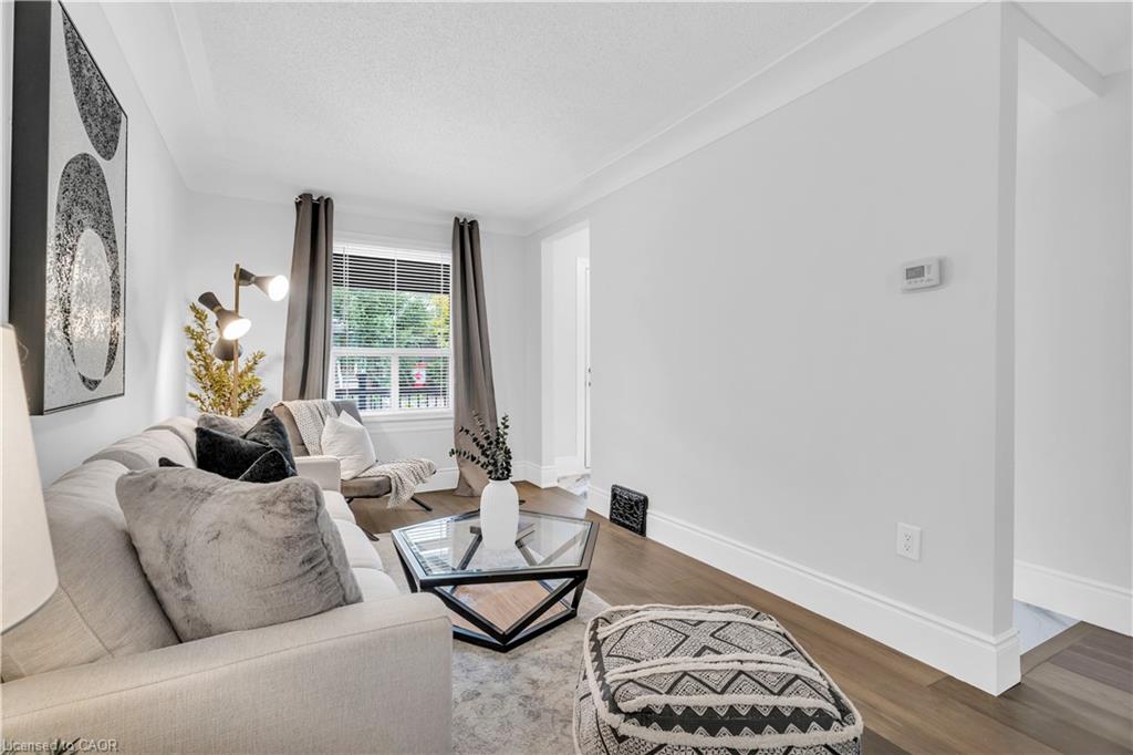 10 Gordon Street Property Photo 9