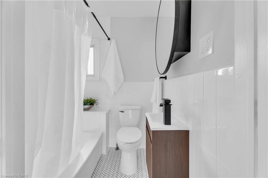 10 Gordon Street Property Photo 25