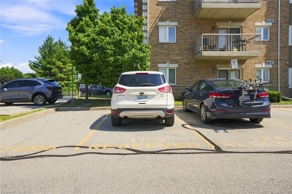 101-4016 Kilmer Drive Property Photo 4