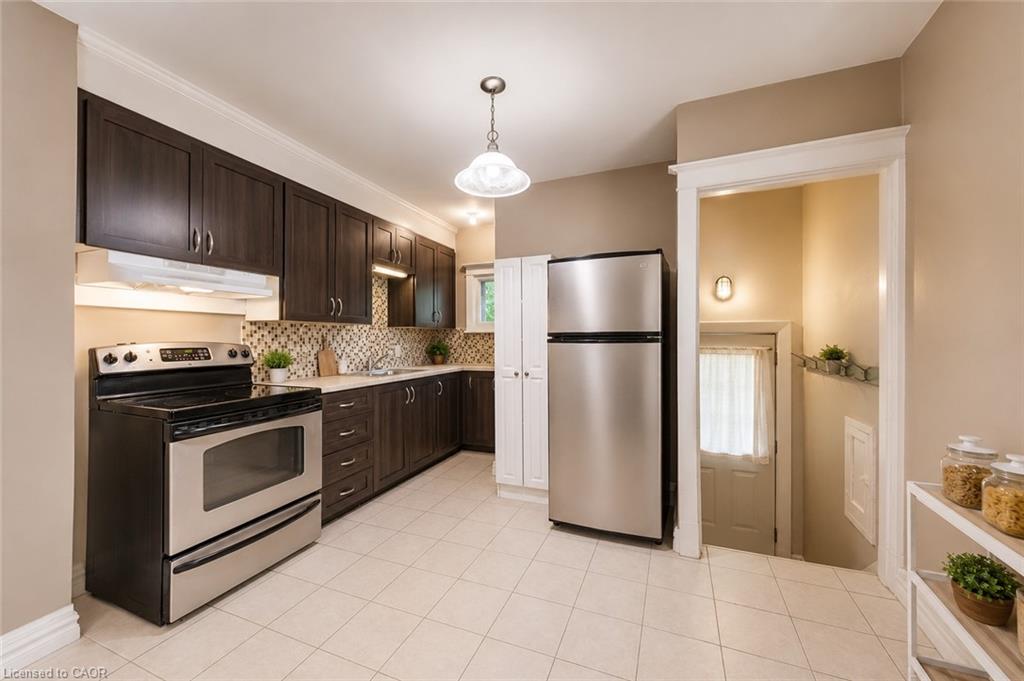 74 Royal Avenue Property Photo 6