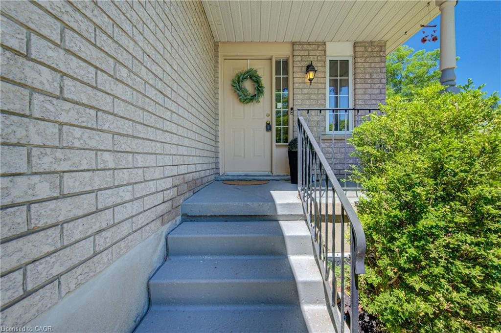 323 Hidden Creek Drive Property Photo 2