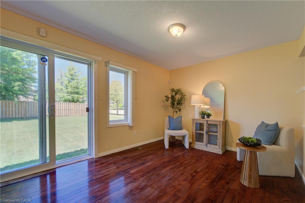 323 Hidden Creek Drive Property Photo 16