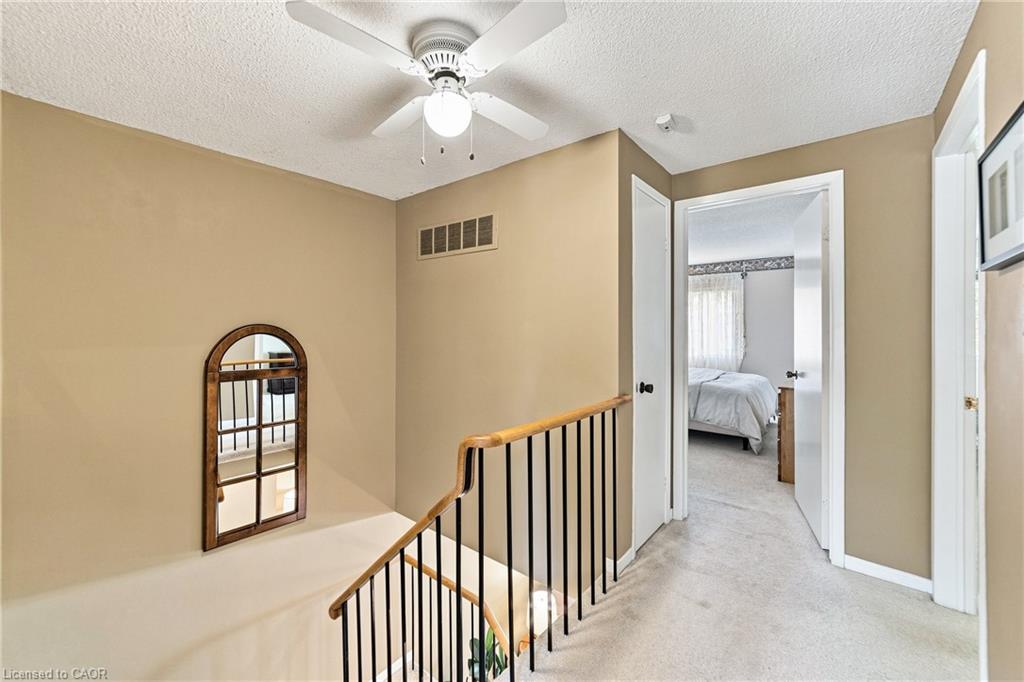 1221 Hedgestone Crescent Property Photo 19