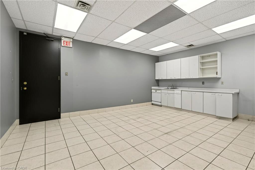 208-3050 Harvester Road Property Photo 17