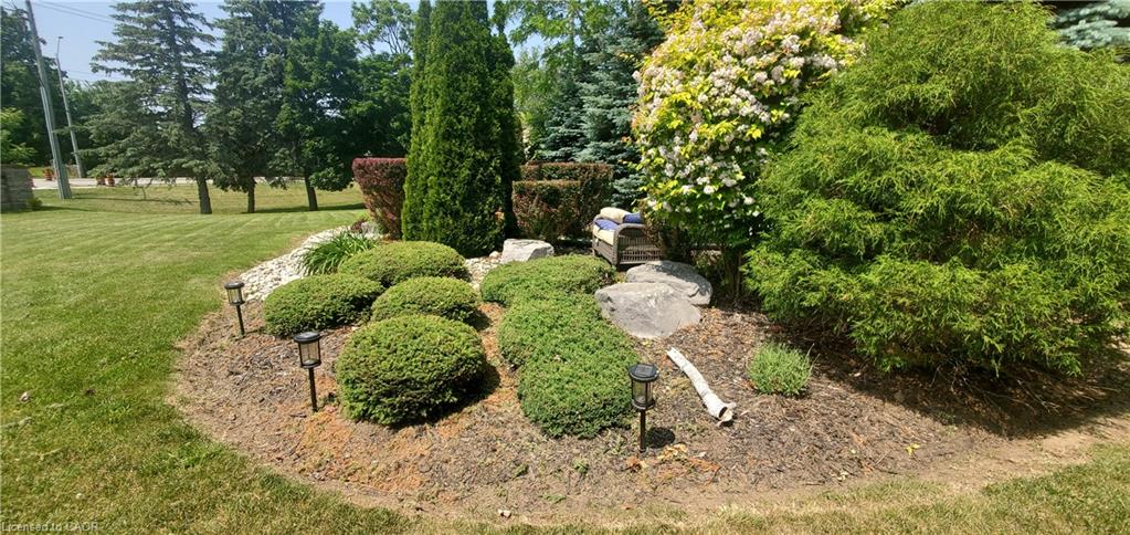 2 Irongate Drive Property Photo 8