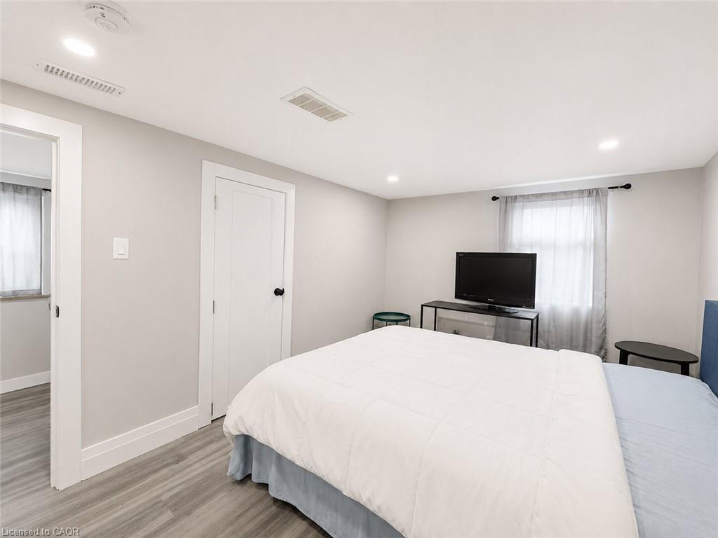 36 West 1st Street Property Photo 5