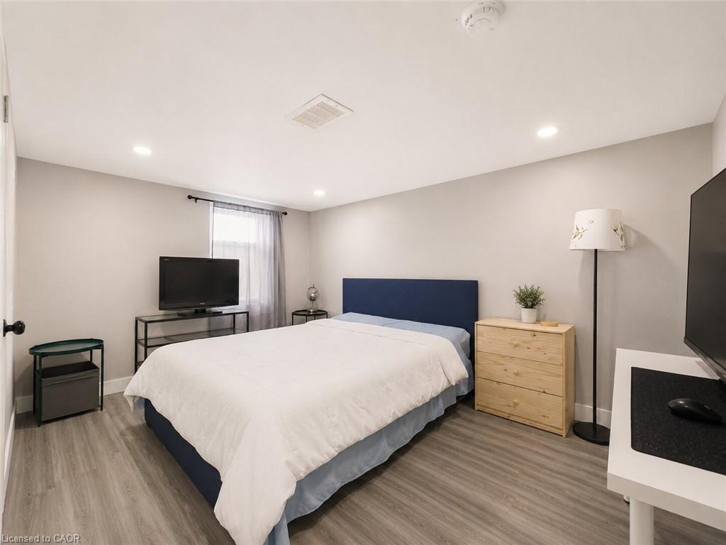 36 West 1st Street Property Photo 6