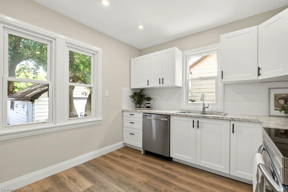 95 Chetwood Street Property Photo 14