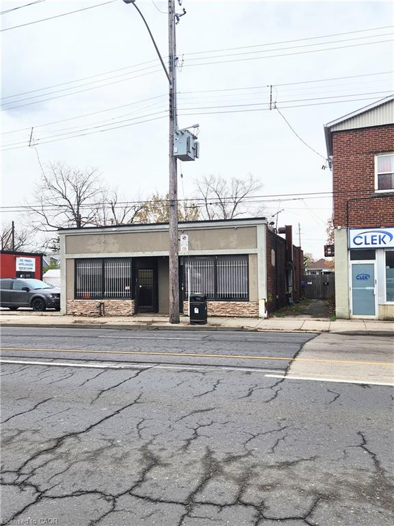 1342 Barton Street E Property Photo 4