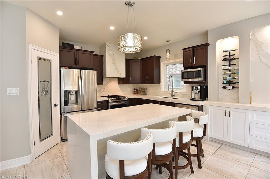 74 Lampman Drive Property Photo 14
