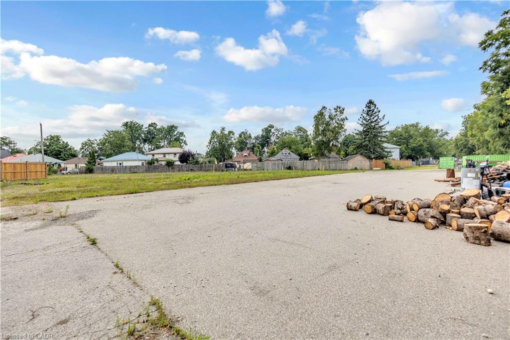9 James Street Property Photo 40